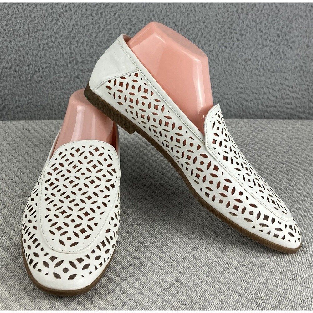 Franco Sarto Berta Pierced White Flats Womens 8.5 Italian Inspired Craftsmanship